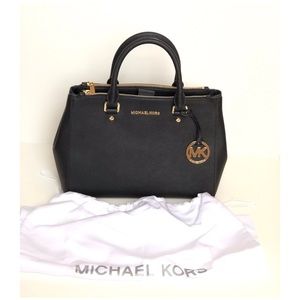 Michael Kors Medium Sutton